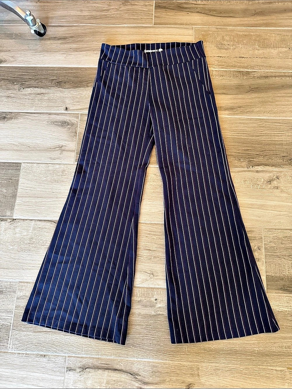 Betabrand L Classic High-Waist DPYP Dress Pant Yoga Pants Wide Leg Pinstripe